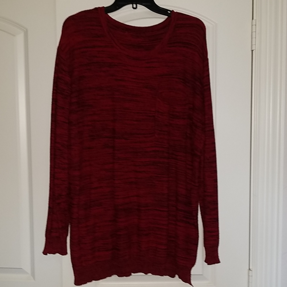 Red & black tunic sweater